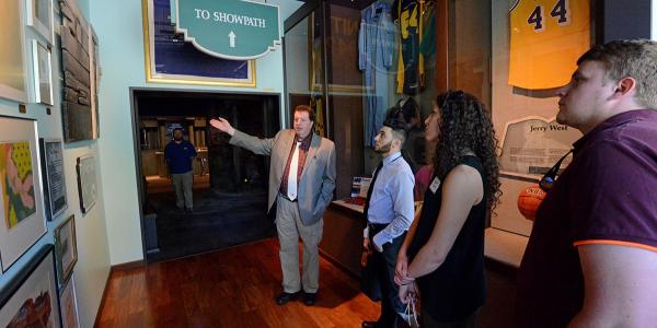 Governors internship luncheon tour